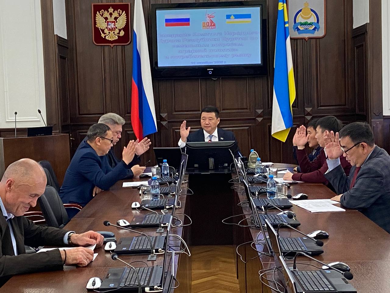 Депутаты аграрного комитета также поддержали законопроект, предлагающий внести изменения в республиканский Закон «О государственных наградах в РБ»