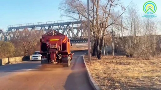 Комбинат по благоустройству продолжает подсыпку дорог для безопасности движения транспорта и пешеходов