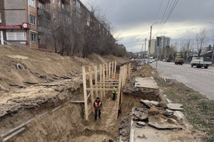 На улице Бабушкина в Улан-Удэ начали строительство инфраструктуры для расширения дороги