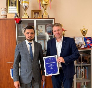 От всей души поздравляю Бурятское региональное отделение Российского студенческого спортивного союза (РССС) и лично председателя Власова Виктора Николаевича с заслуженной наградой по итогам конкурса «Живу студенческим...