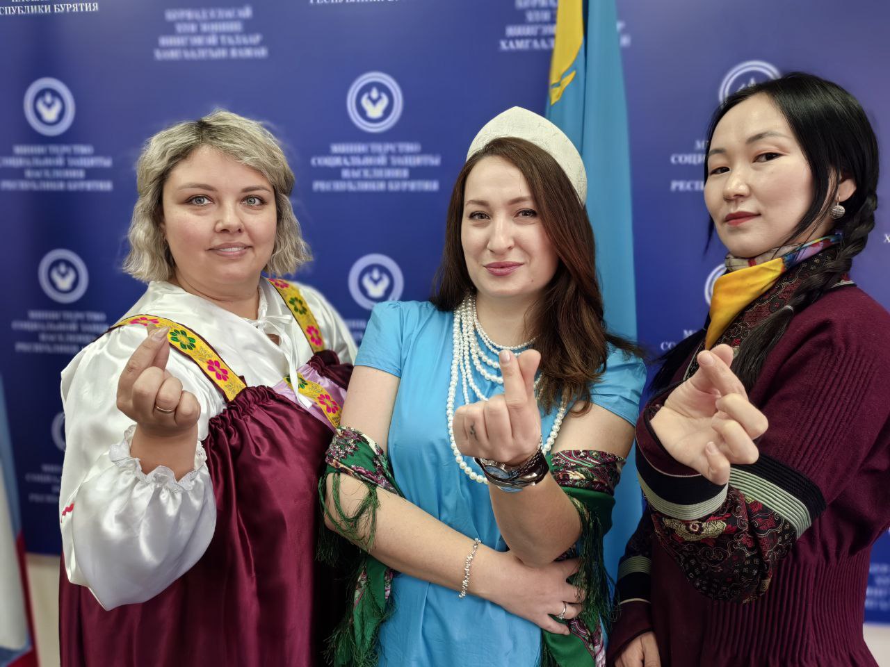 Национальный костюм – как символ единства Национальный костюм – как символ единства