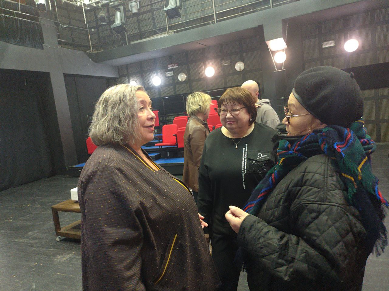 Ведущий театровед ДФО прочитала в Улан-Удэ лекцию про историю театра Ведущий театровед ДФО прочитала в Улан-Удэ лекцию про историю театра