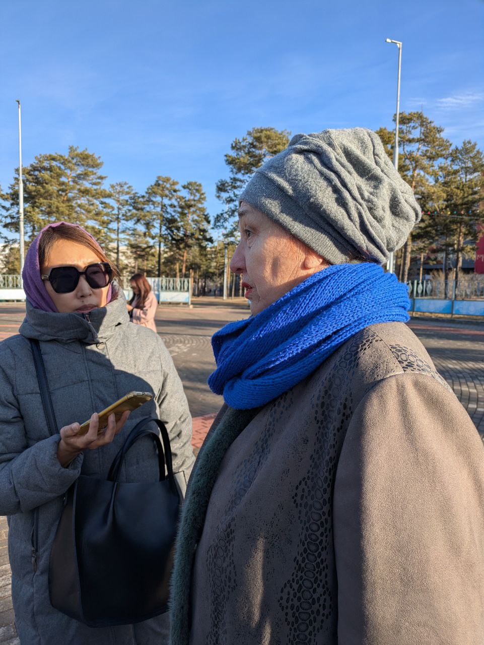 Сегодня в Улан-Удэ в парке "Юбилейный" состоялся митинг в защиту учителей, организованный ЛДПР Сегодня в Улан-Удэ в парке "Юбилейный" состоялся митинг в защиту учителей, организованный ЛДПР