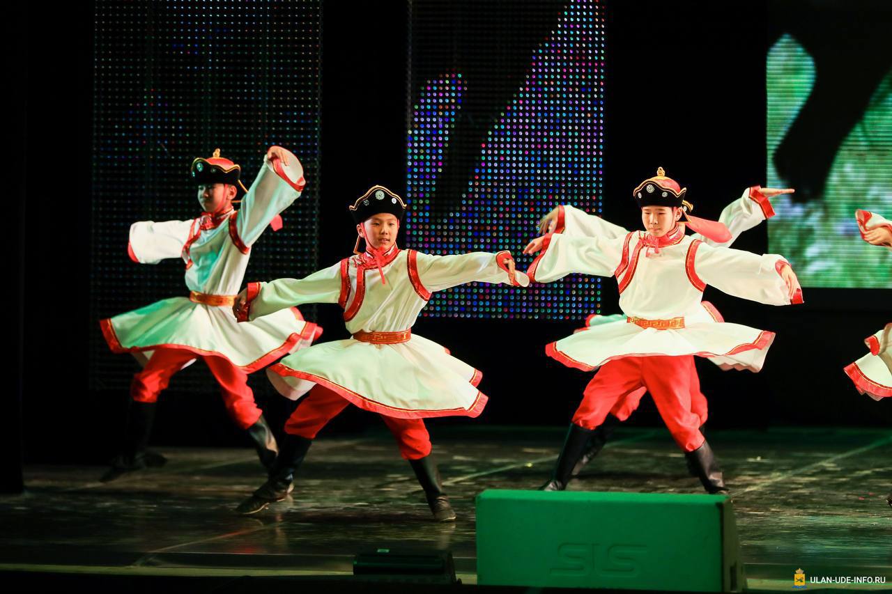 Игорь Шутенков: Дорогие друзья, от всей души поздравляю вас с Днем народного единства! Игорь Шутенков: Дорогие друзья, от всей души поздравляю вас с Днем народного единства!