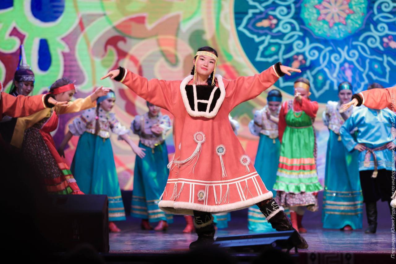 Игорь Шутенков: Дорогие друзья, от всей души поздравляю вас с Днем народного единства! Игорь Шутенков: Дорогие друзья, от всей души поздравляю вас с Днем народного единства!