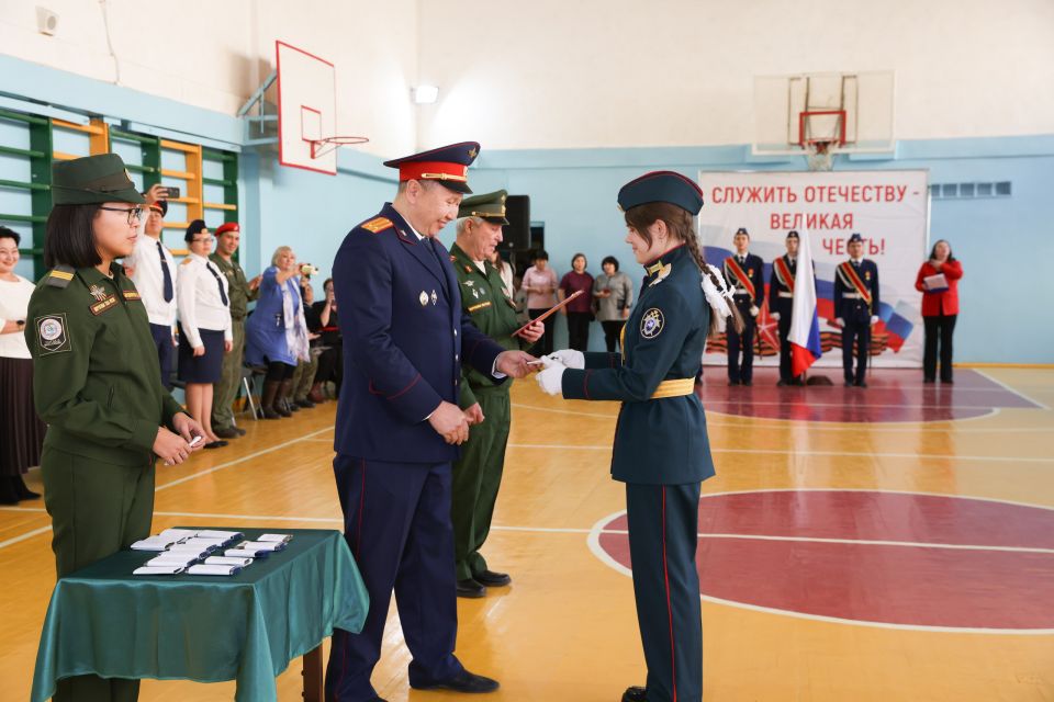Сотрудники следственного управления приняли участие в торжественных мероприятиях, связанных с принятием присяги учащимися профильного кадетского класса Сотрудники следственного управления приняли участие в торжественных мероприятиях, связанных с принятием присяги учащимися профильного кадетского класса