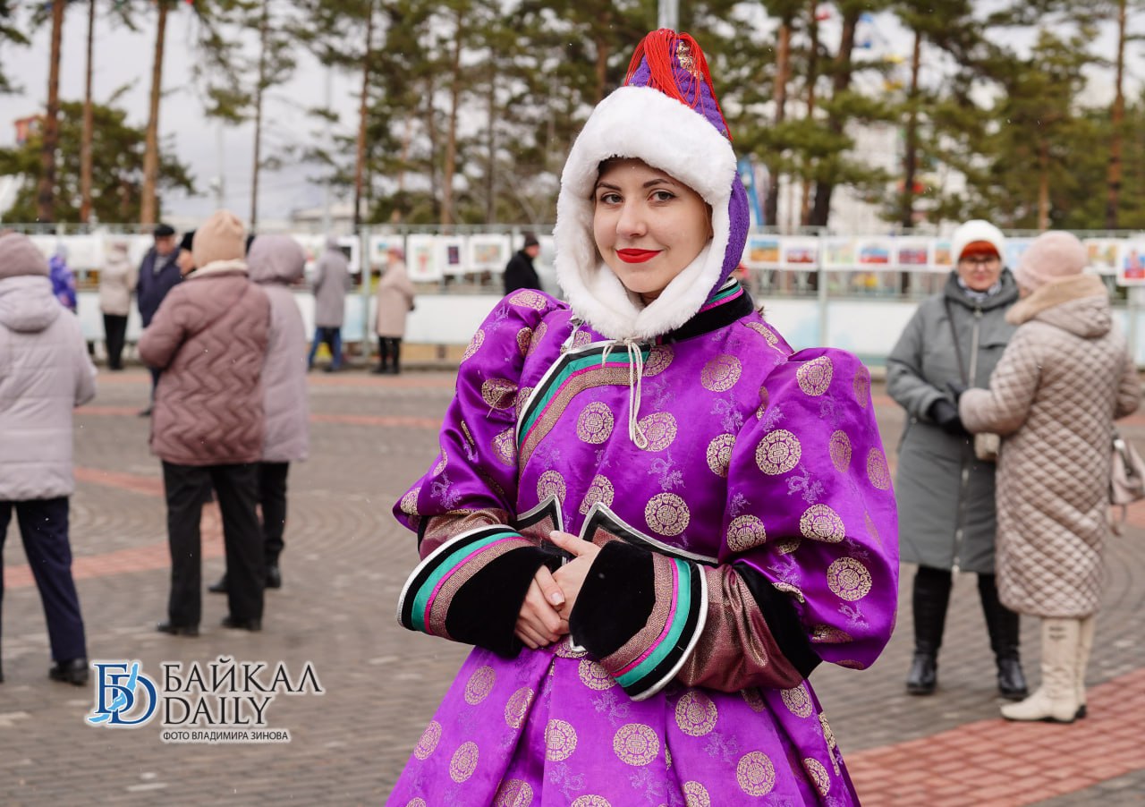 В Улан-Удэ концертом отметили День народного единства В Улан-Удэ концертом отметили День народного единства