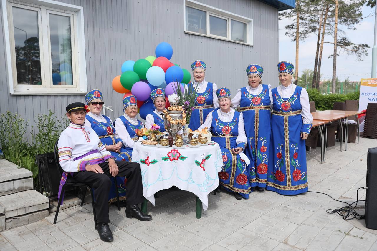 Игорь Шутенков: Дорогие друзья, от всей души поздравляю вас с Днем народного единства! Игорь Шутенков: Дорогие друзья, от всей души поздравляю вас с Днем народного единства!