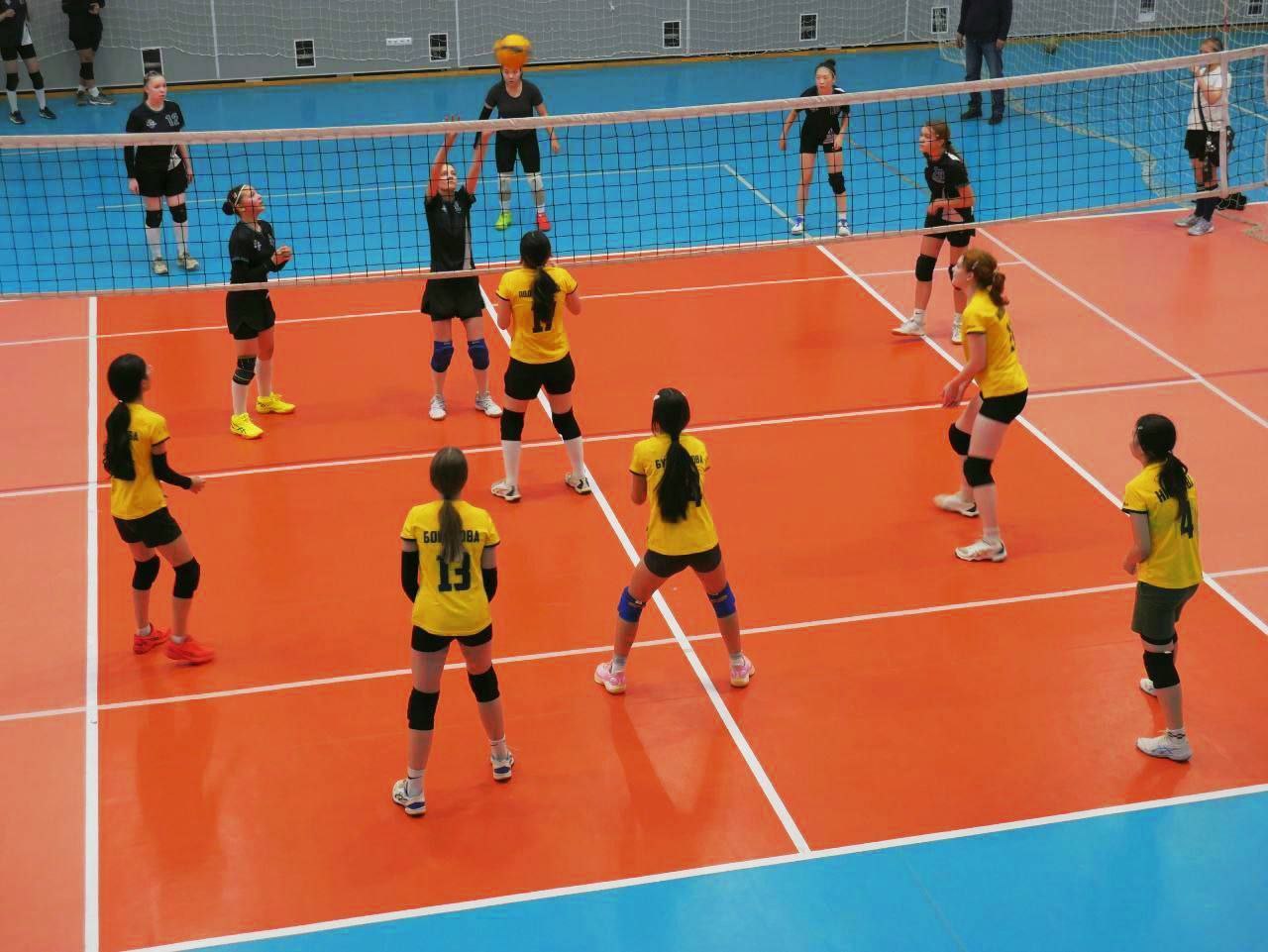 В Бурятии открыли уникальный волейбольный центр В Бурятии открыли уникальный волейбольный центр
