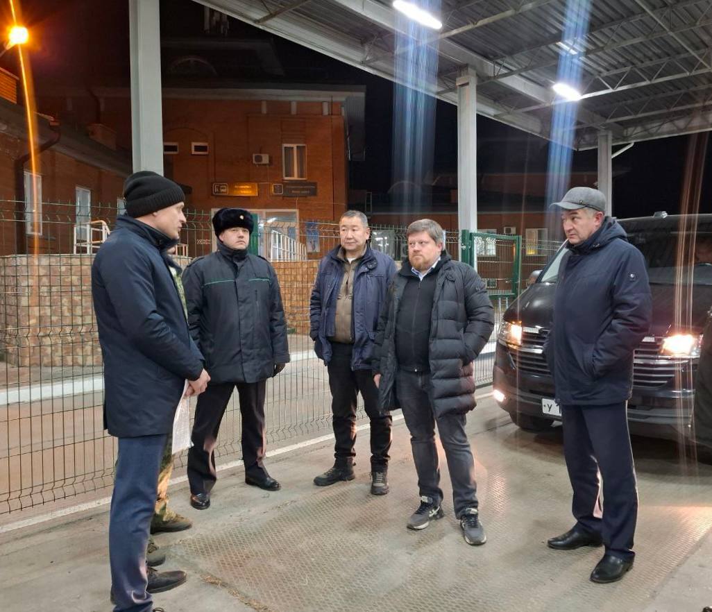 В Республике Бурятия обсудили развитие автомобильного пункта пропуска Кяхта