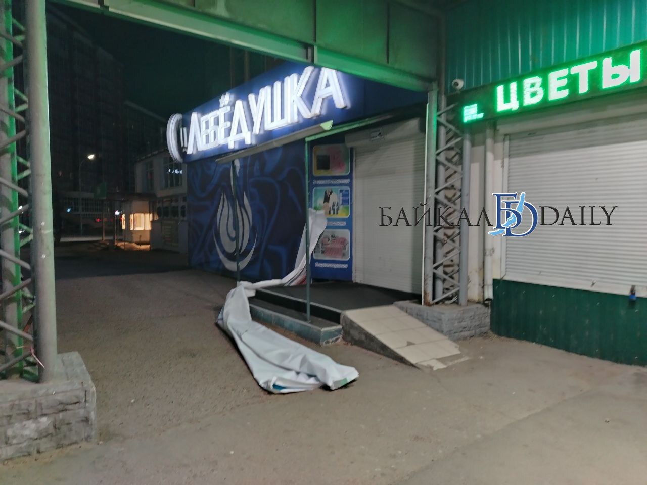 Последствия вчерашнего сильного ветра… Последствия вчерашнего сильного ветра…