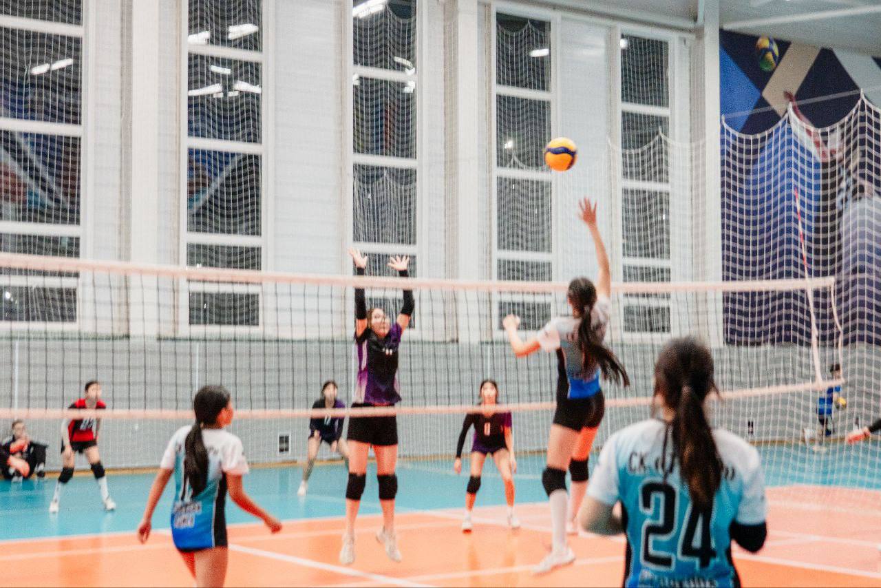 Депутаты Народного Хурала Бурятии приняли участие в торжественной церемонии открытия современного центра волейбола «Эйс» в 103 микрорайоне Улан-Удэ Депутаты Народного Хурала Бурятии приняли участие в торжественной церемонии открытия современного центра волейбола «Эйс» в 103 микрорайоне Улан-Удэ