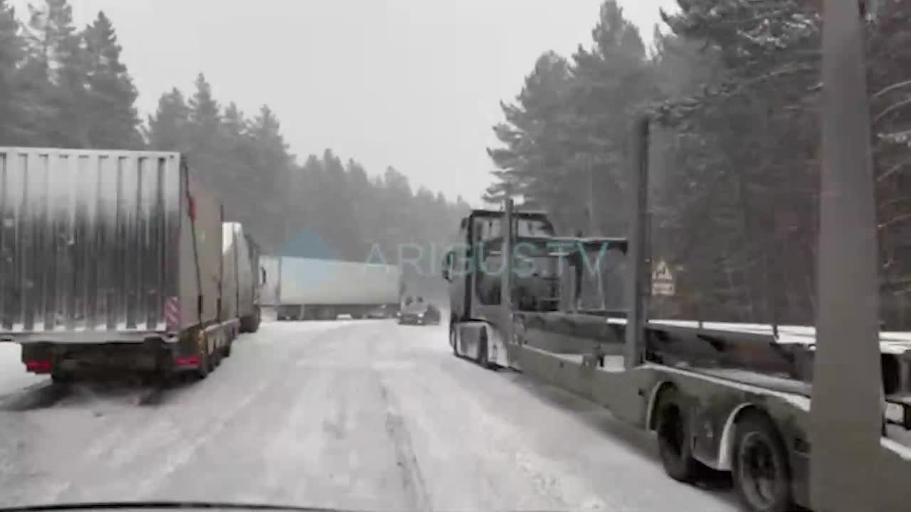 Движение для большегрузов временно ограничили в Тарбагатайском и Мухоршибирском районах