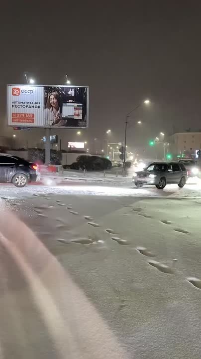 #атвпишут Борсоева (путепровод) , затор , машины не могут подняться