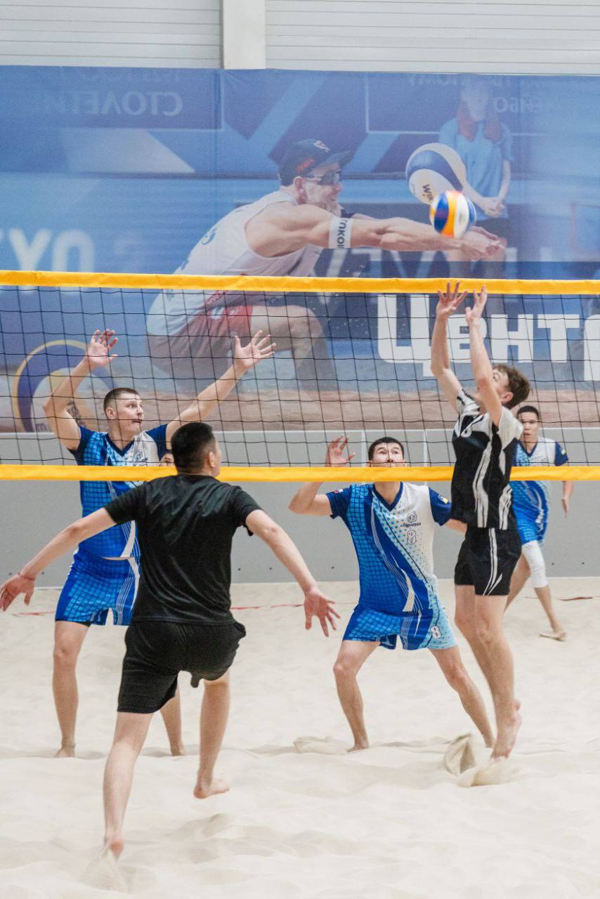 Депутаты Народного Хурала Бурятии приняли участие в торжественной церемонии открытия современного центра волейбола «Эйс» в 103 микрорайоне Улан-Удэ Депутаты Народного Хурала Бурятии приняли участие в торжественной церемонии открытия современного центра волейбола «Эйс» в 103 микрорайоне Улан-Удэ