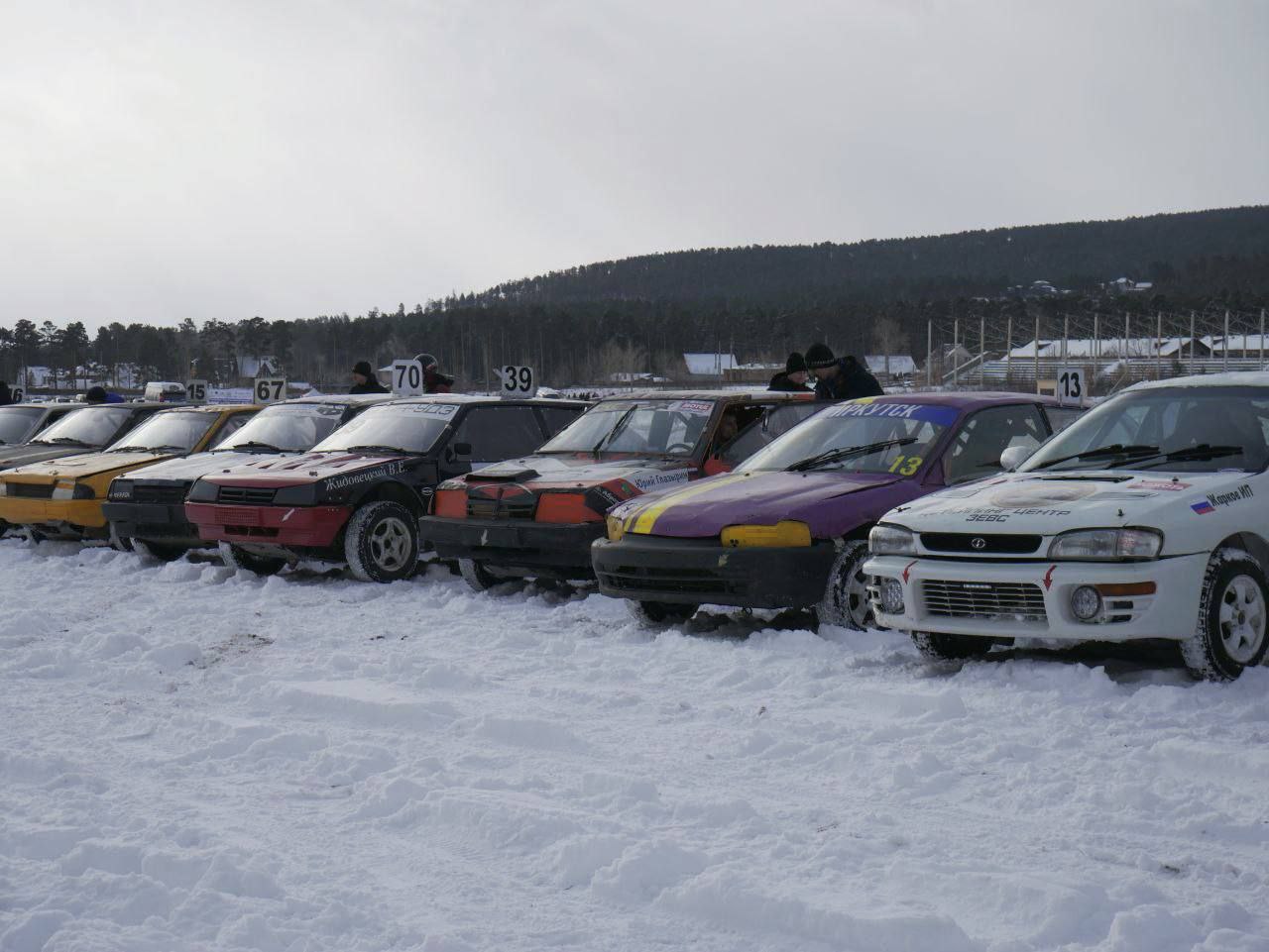 Рев моторов на ипподроме!. Сегодня на ипподроме состоялось открытие Чемпионата Республики по автомобильному кроссу! На старт вышли участники трех дивизионов: Рев моторов на ипподроме!. Сегодня на ипподроме состоялось открытие Чемпионата Республики по автомобильному кроссу! На старт вышли участники трех дивизионов: