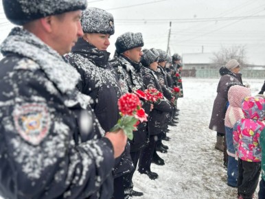 В Кабанском отделе полиции прошел митинг, посвященный памяти сотрудников органов внутренних дел, погибших при выполнении служебных обязанностей