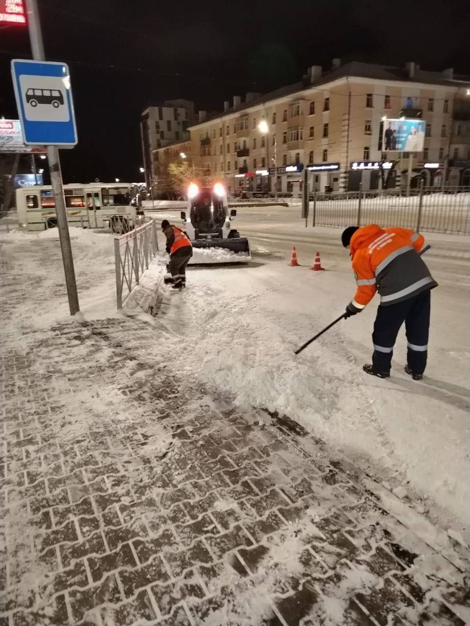 В Улан-Удэ за сутки выпало более месячной нормы снега В Улан-Удэ за сутки выпало более месячной нормы снега