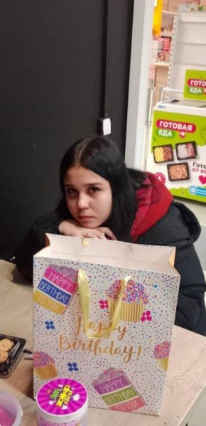 123 Внимание, розыск несовершеннолетнего! Сотрудниками полиции разыскивается 15-летняя Анастасия Рябова которая 9 ноября ушла из дома по ул. Пугачева и до настоящего времени не вернулась