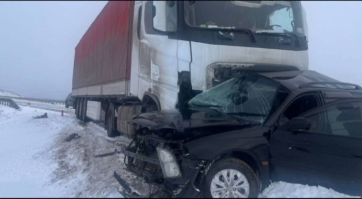 В Забайкалье двое погибли после «ДТП-месива» с большегрузом