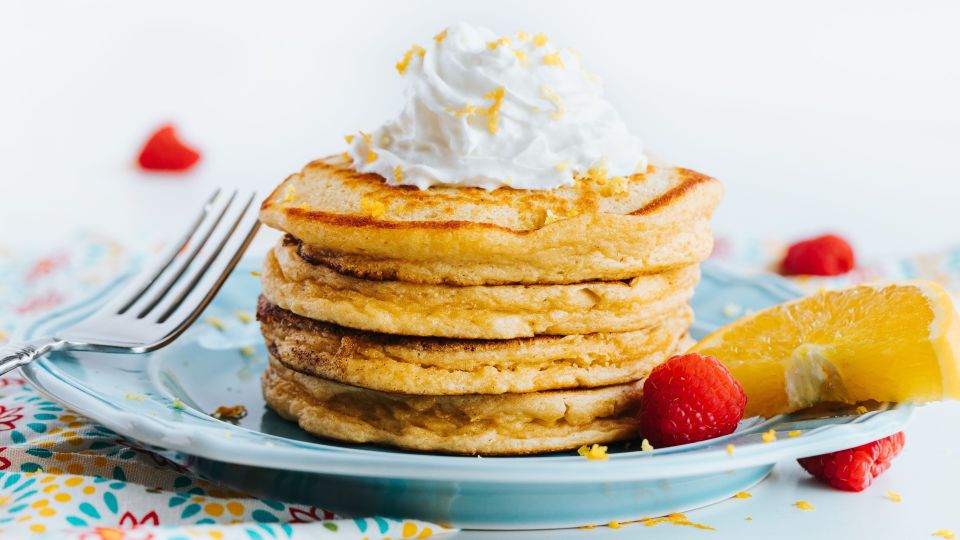 Пышные оладьи без яиц, дрожжей и почти без сахара: так готовили наши бабушки