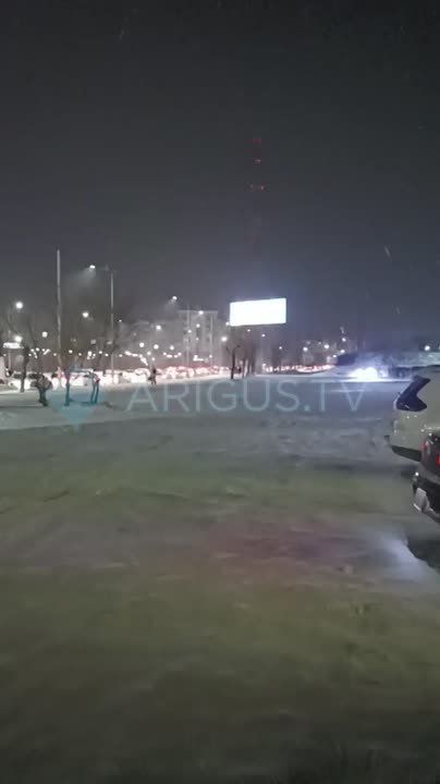 Город в пробках.... На часах девятый час, а затор на ул. Бабушкина не рассасывается. 2ГИС показывает 5-балльные пробки