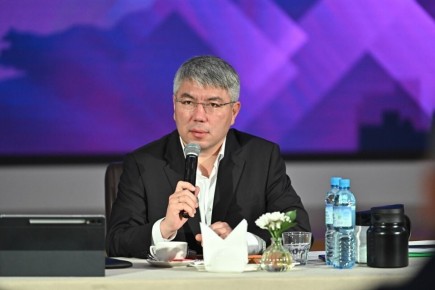 Чем жива и куда движется Бурятия: Алексей Цыденов обсудил с общественностью будущее республики
