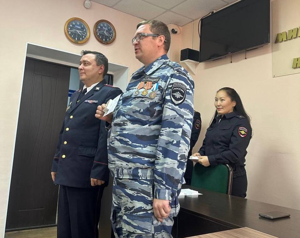 Торжественные мероприятия в честь Дня сотрудника органов внутренних дел Российской Федерации прошли во всех линейных подразделениях Восточно-Сибирского ЛУ МВД России на транспорте Торжественные мероприятия в честь Дня сотрудника органов внутренних дел Российской Федерации прошли во всех линейных подразделениях Восточно-Сибирского ЛУ МВД России на транспорте