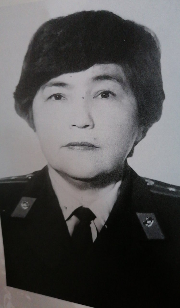 Поздравления с 90-летием принимает ветеран уголовного розыска Бурятии Екатерина Аюшеевна Цыремпилова