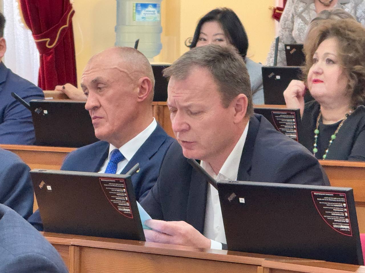 Народный Хурал Бурятии одобрил сегодня изменения в ст. 2 Закона РБ «О дополнительных мерах социальной поддержки отдельных категорий граждан» Народный Хурал Бурятии одобрил сегодня изменения в ст. 2 Закона РБ «О дополнительных мерах социальной поддержки отдельных категорий граждан»