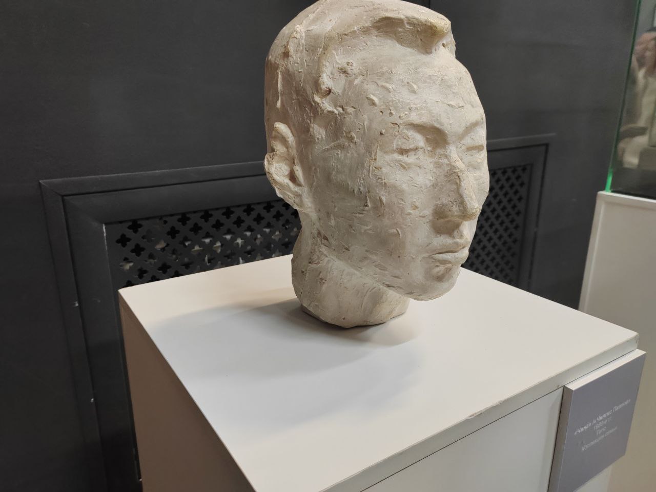 Выставка Зандана Дугаров открылась в столице Бурятии Выставка Зандана Дугаров открылась в столице Бурятии