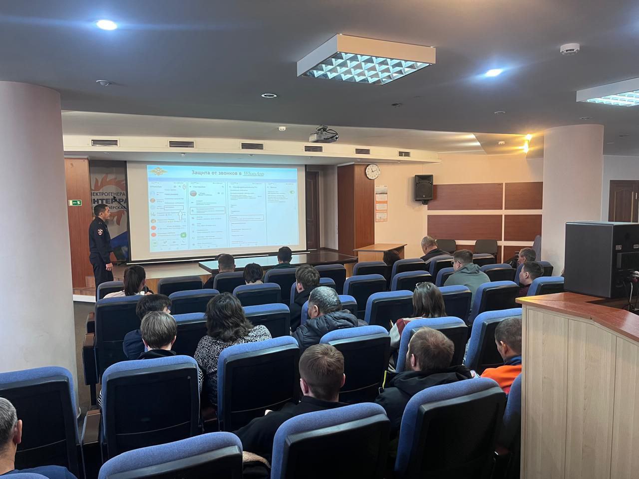 Масштабная профилактическая акция против мошенничества прошла в Гусиноозёрске Масштабная профилактическая акция против мошенничества прошла в Гусиноозёрске