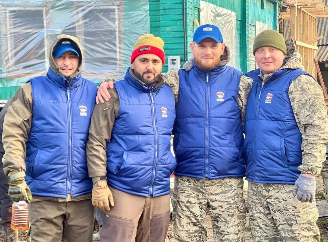 Игорь Кастюкевич: Представители Палаты молодых законодателей при Совете Федерации принимают участие в 9 смене волонтерского лагеря «Курский рубеж». Игорь Кастюкевич: Представители Палаты молодых законодателей при Совете Федерации принимают участие в 9 смене волонтерского лагеря «Курский рубеж».