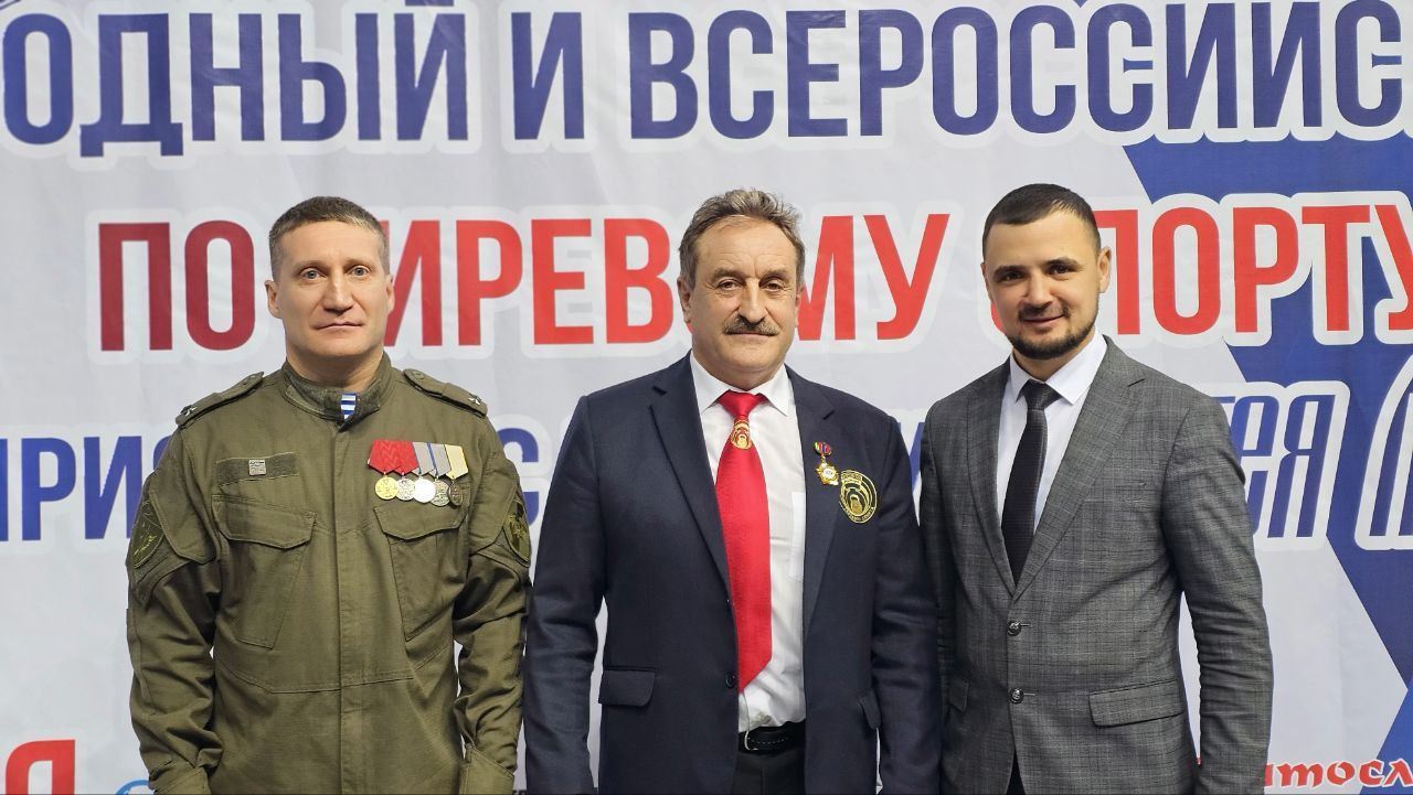 Сегодня в ФСК г. Улан-Удэ состоялось торжественное открытие Всероссийских соревнований «Турнир на призы Заслуженного мастера спорта Сергея Леонова»! Сегодня в ФСК г. Улан-Удэ состоялось торжественное открытие Всероссийских соревнований «Турнир на призы Заслуженного мастера спорта Сергея Леонова»!