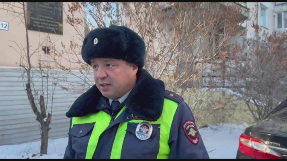 Дмитрий Кожухов, старший инспектор по пропаганде Управления ГИБДД МВД РФ по Бурятии, майор полиции: Водителям нужно адаптироваться к зимней дороге и скорректировать манеру езды