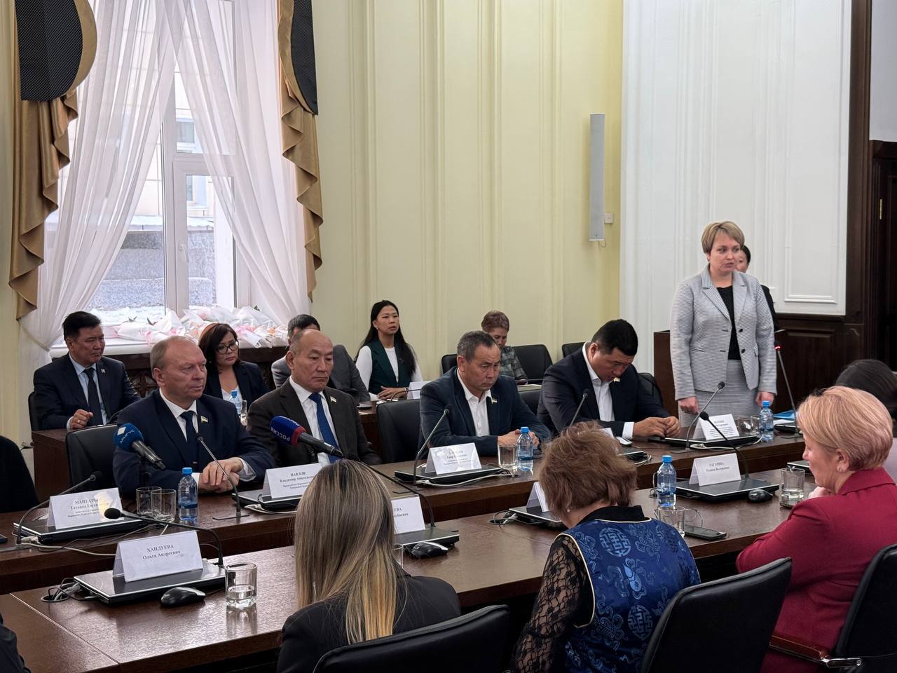 В Народном Хурале почтили память павших защитников Отечества В Народном Хурале почтили память павших защитников Отечества