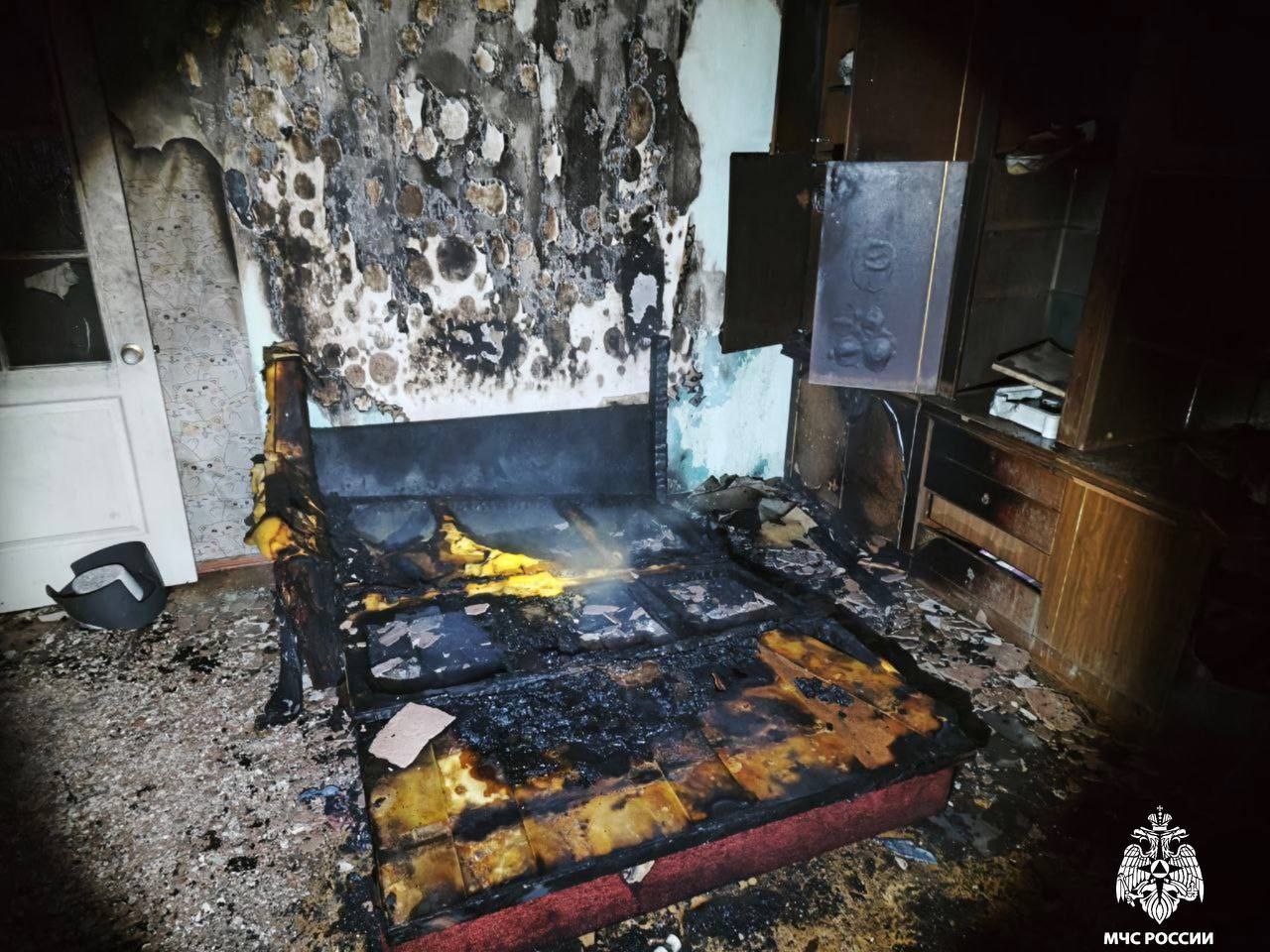 Трое детей отравились угарным газом после пожара в Улан-Удэ