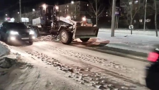 В столице Бурятии идёт борьба с наростами, «шишками» и снежными валами на дорогах