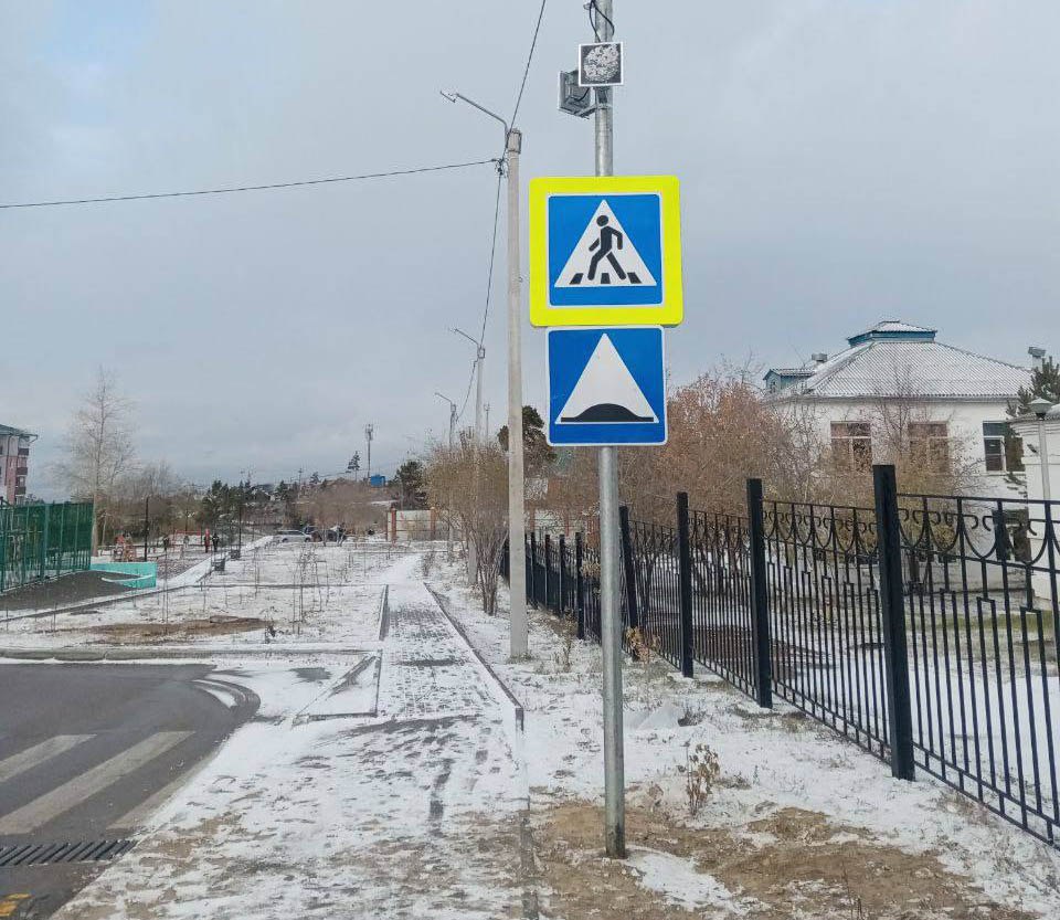 В этом году в столице Бурятии обновили переходы рядом с 17 образовательными учреждениями