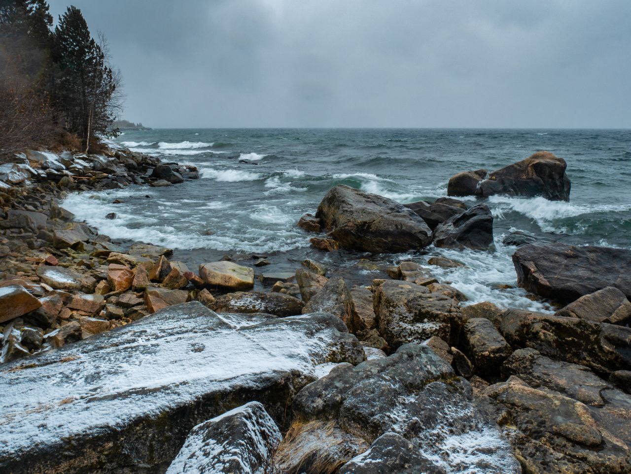 Как там Байкал? Суров, эпичен и прекрасен Как там Байкал? Суров, эпичен и прекрасен