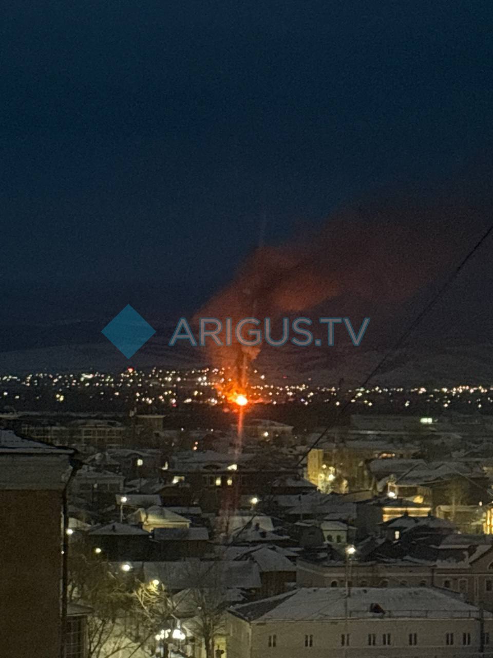 Нам пишут: Что-то горит в районе Левого берега