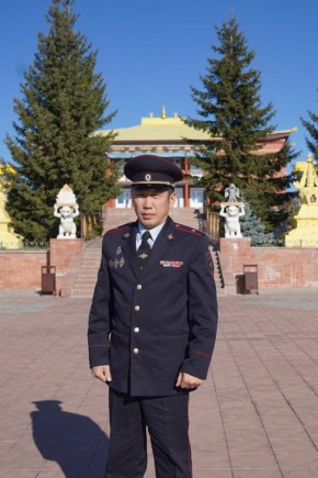 Доброго утра и хорошего начала недели нашим читателям желает народный участковый Бурятии Тумэн Мутуев! Пусть каждый новый день приносит позитивные эмоции, приятные события и радостные встречи!