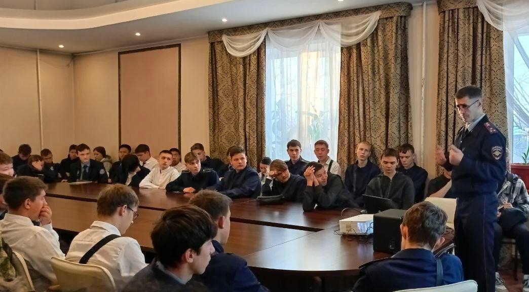 Представители аппарата регионального МВД провели серию мероприятий в рамках Всероссийского проекта «Школа информационной безопасности» Представители аппарата регионального МВД провели серию мероприятий в рамках Всероссийского проекта «Школа информационной безопасности»