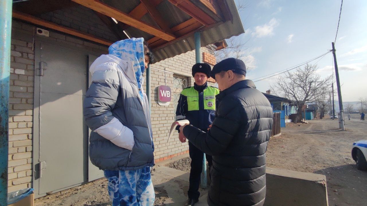 В Гусиноозерске члены общественных советов при территориальных органах принимают участие в опросе общественного мнения о деятельности полиции В Гусиноозерске члены общественных советов при территориальных органах принимают участие в опросе общественного мнения о деятельности полиции