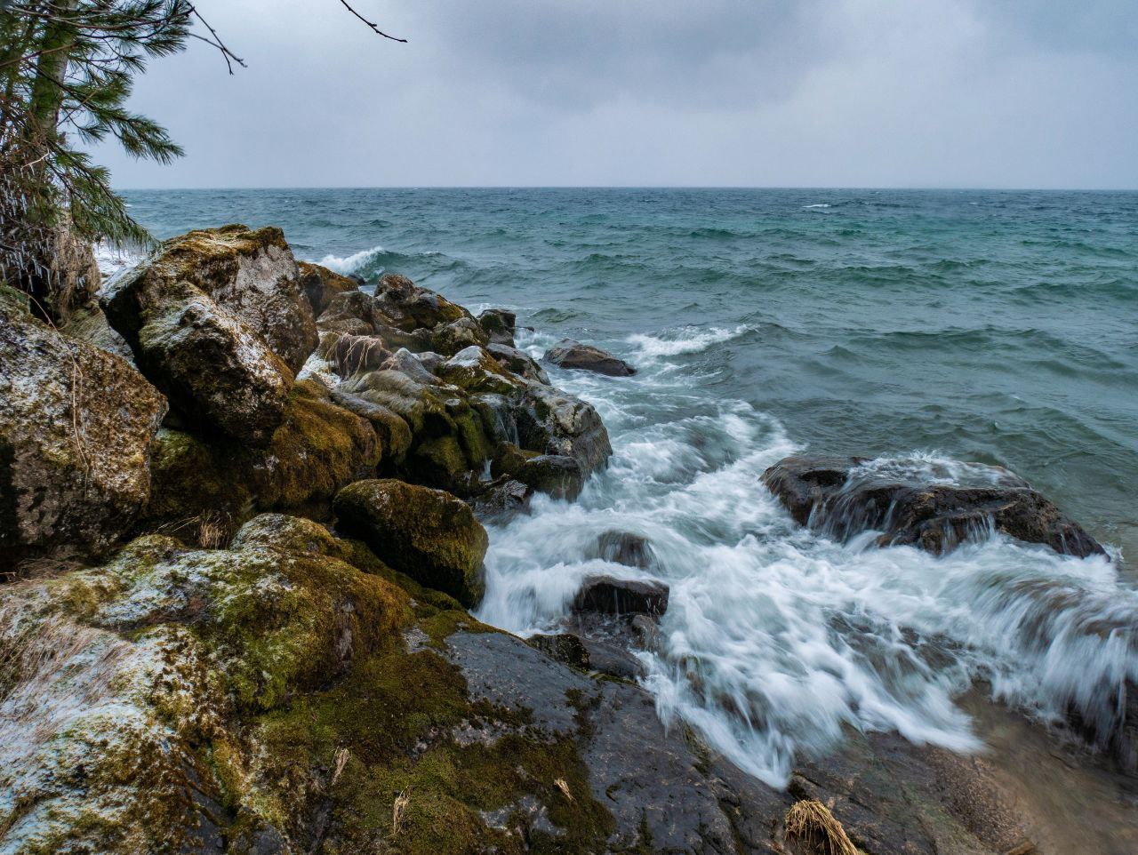 Как там Байкал? Суров, эпичен и прекрасен
