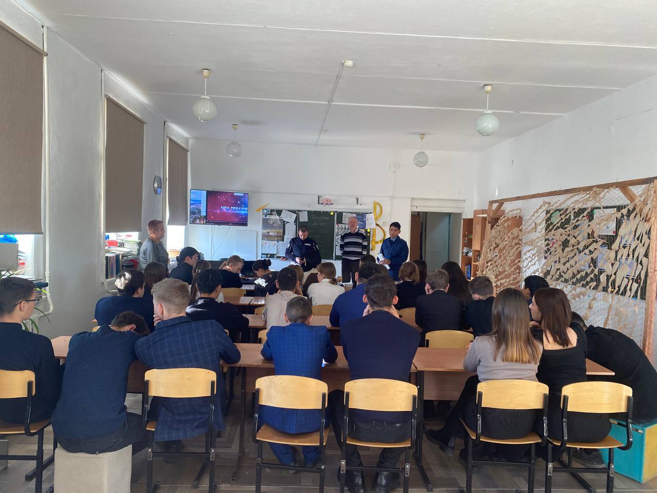 Прокуратура провела в учебных заведениях уроки правовой грамотности Прокуратура провела в учебных заведениях уроки правовой грамотности