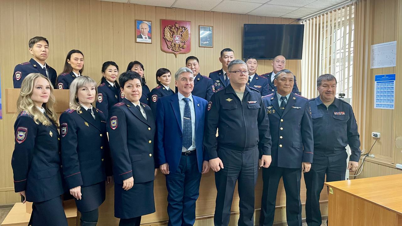 Лучшими участковыми города стали женщины