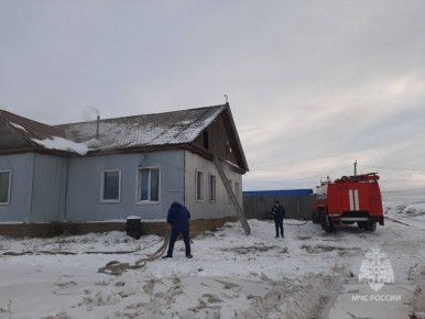 В Бурятии за сутки:. Огнеборцами республики ликвидировано 3 загорания