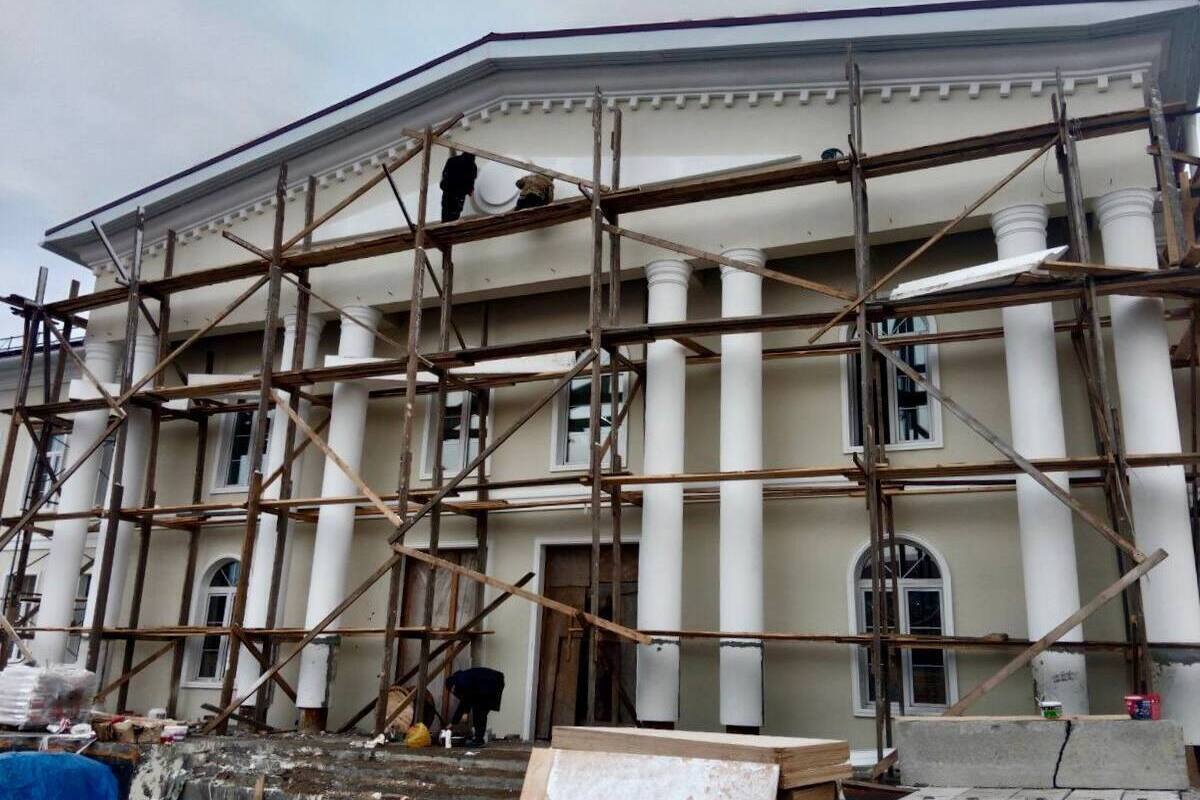 В Бурятии подходит к завершению реконструкция Дома культуры города Кяхты