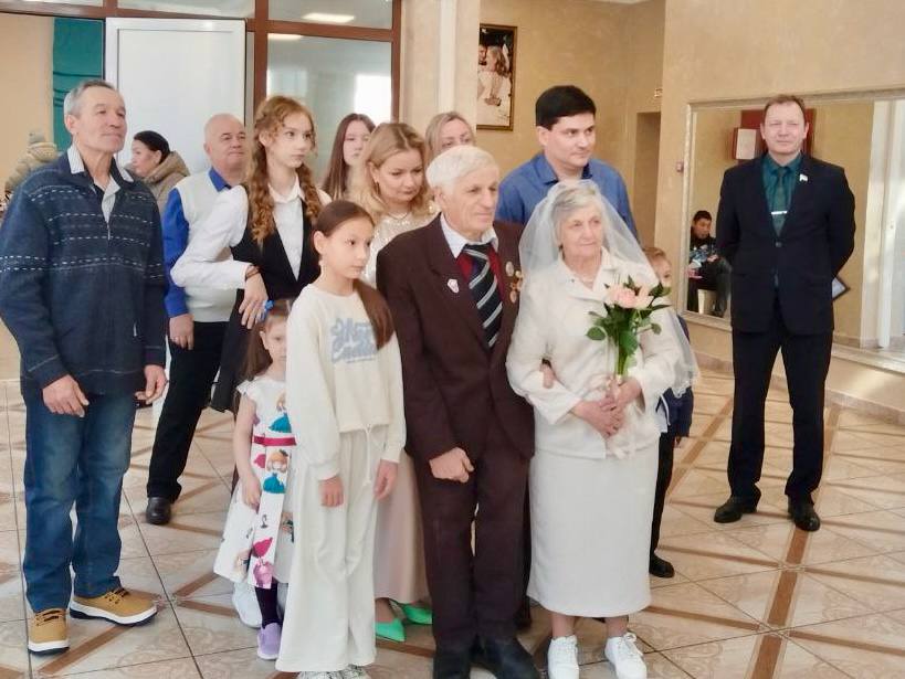 Сегодня золотой юбилей супружеской жизни отметила чета Заиграевых Сегодня золотой юбилей супружеской жизни отметила чета Заиграевых